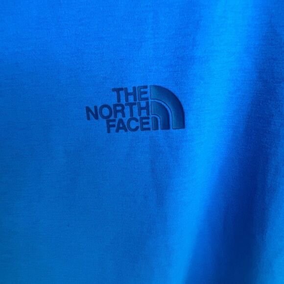 THE NORTH FACE MEN’S TECH SHIRT MEDIUM FLASHDRY BLUE SHORT SLEEVE - Picture 6 of 9